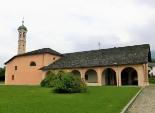 Vista - Santuario della Madonna dei Boschi o della Neve a Boves