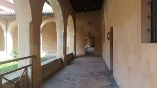 Portico - Chiesa di San Nazzaro della Costa a Novara