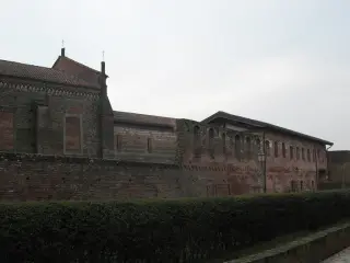 Mura esterne - Abbazia di San Nazzaro o dei Santi Nazario e Celso a San Nazzaro Sesia