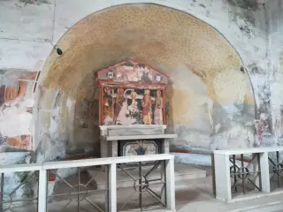 Affreschi altare - Pieve di San Giovanni a Vespolate