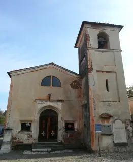 Facciata - Chiesa Cimiteriale di San Pietro e Paolo a Fara Novarese