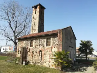Esterno - Oratorio o Chiesa di San Martino di Breclema a Romagnano Sesia