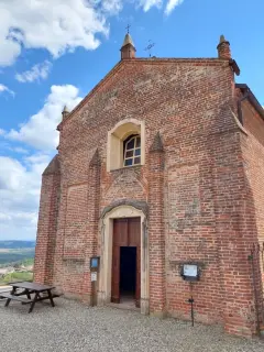 Facciata - Chiesa di San Gottardo a Camino