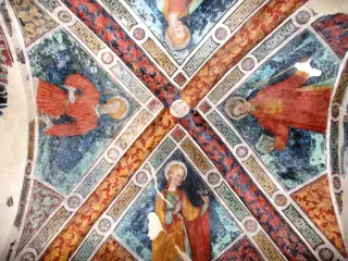Chiave di volta, affreschi - Chiesa di San Giovanni Battista a Caraglio