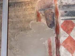 Cappella Allemandi - scritta Allamandi intorno peduccio - Santuario di San Magno a Castelmagno