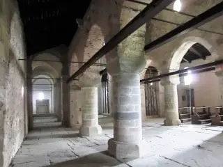 Interno - Chiesa di San Costanzo al Monte a Villar San Costanzo