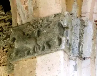 Capitello - Chiesa di San Costanzo al Monte a Villar San Costanzo