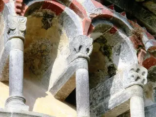 Capitelli absidali - Chiesa di San Costanzo al Monte a Villar San Costanzo