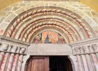 Portale dettaglio - Parrocchiale di Santa Maria Assunta a ElvaFrazione Serre