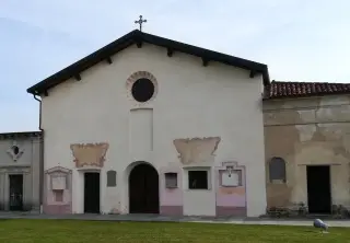 Facciata - Oratorio di Santa Maria di Campagna a Barengo