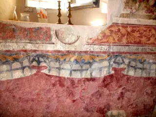 Parete sinistra, scritta gotica - Cappella dell' Annunciata a ValmalaFrazione Chiot Martin