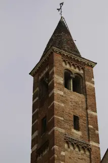 Campanile sinistro - Duomo o Cattedrale o Basilica di Sant'Evasio a Casale Monferrato