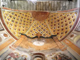 Catino absidale - Chiesa di San Giovanni delle Conche a CalamandranaFrazione Valle San Giovanni