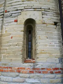 Monofora - Chiesa di San Giovanni delle Conche a CalamandranaFrazione Valle San Giovanni