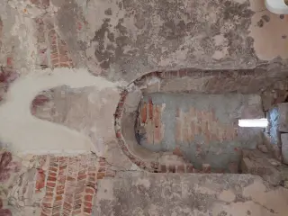 Monofora - Chiesa di Santa Maria de Flesco o Madonna delle Ciappellette a Rocchetta Tanaro