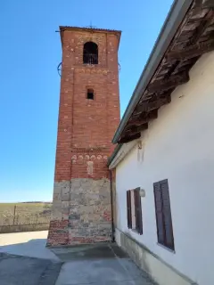 Campanile - Chiesa di San Pietro a San Damiano d'AstiFrazione San Pietro Cussaneo