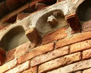 Fregio - Chiesa di Sant'Emiliano a Montiglio MonferratoFrazione Scandeluzza