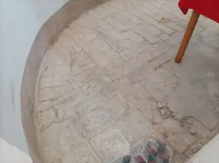 Resti pavimento interno - Chiesa di San Michele a TonengoFrazione Ottini
