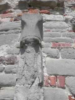 Capitello - Chiesa di San Lorenzo a Mombello di TorinoFrazione Barbaso
