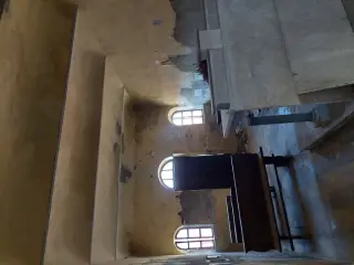 Interno - Chiesa del Cimitero o di San Pietro del Bosco a Castellero