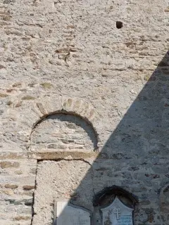 Porta tamponata - Parrocchiale di San Desiderio a San Didero