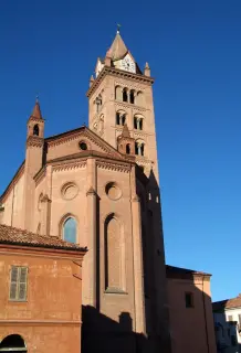 Abside e Campanile - Duomo o Cattedrale di San Lorenzo a Alba