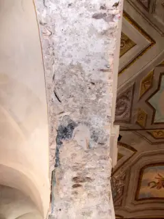 Sottarco quinta campata Nord odierna, affreschi - Ex Chiesa dei Santi Pietro e Paolo a Caraglio