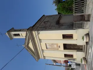 Facciata e fianco destro - Chiesa di San Lorenzo a Caramagna Piemonte