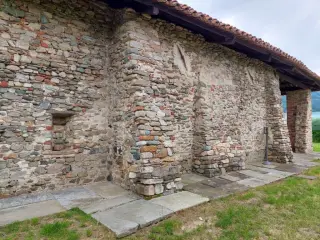 Fianco - Cappella di San Ponzio a SaluzzoFrazione Castellar