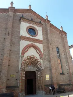 Facciata - Chiesa di San Domenico a Alba