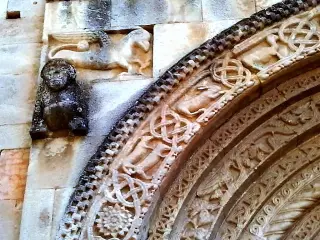 Lunetta portale - Chiesa di Santa Fede a Cavagnolo