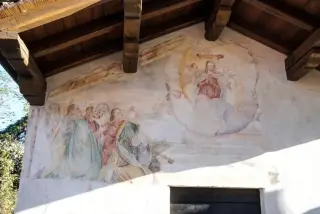 Affreschi in facciata - Oratorio di Sant'Antonio a Cellio con BreiaFrazione Cereto