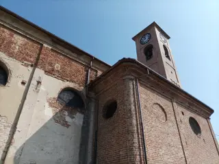Fianco e campanile - Chiesa di San Secondo al Cimitero a Cavagnolo