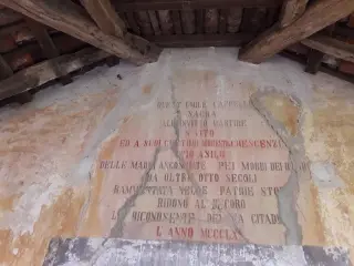 Scritta in facciata - Cappella di San Vito a Cavallermaggiore
