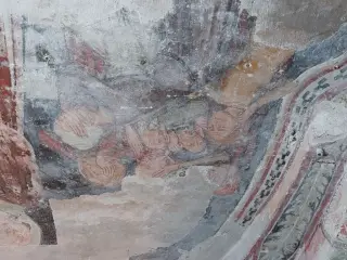 Affreschi alla base del campanile - Chiesa di Santa Maria della Pieve a Cavallermaggiore