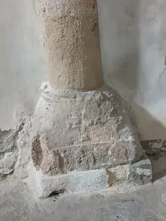 Base colonna - Santuario di San Chiaffredo a Crissolo