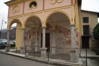 Facciata - Chiesa di Sant'Agata a BorgosesiaFrazione Isolella