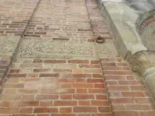 Facciata Particolare - Chiesa di San Pietro a Cherasco