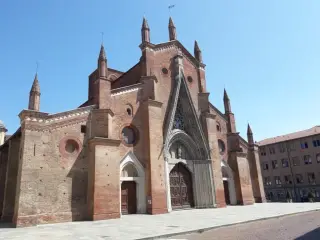 Facciata - Duomo di Santa Maria della Scala a Chieri