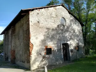 Facciata - Oratorio della Santissima Trinità a Albano Vercellese
