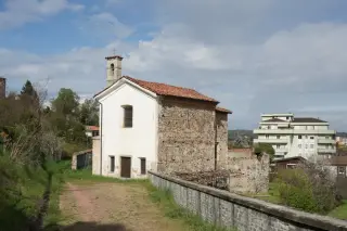 Vista - Chiesa di Santa Maria Vetera al Cimitero a BorgomaneroFrazione Vergano