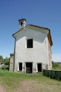 Facciata - Chiesa di Santa Maria Vetera al Cimitero a BorgomaneroFrazione Vergano