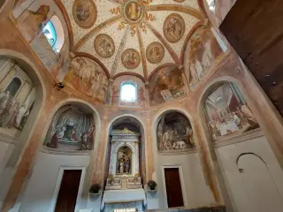Interno - Battistero dei Santi Gervaso e Protaso a Baveno