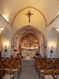 Interno verso presbiterio - Parrocchiale di San Massimo a Isasca