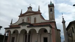 Facciata - Parrocchiale di San Martino a Lesa