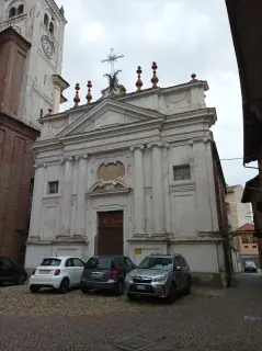 Facciata - Chiesa della Santissima Trinità a Livorno Ferraris